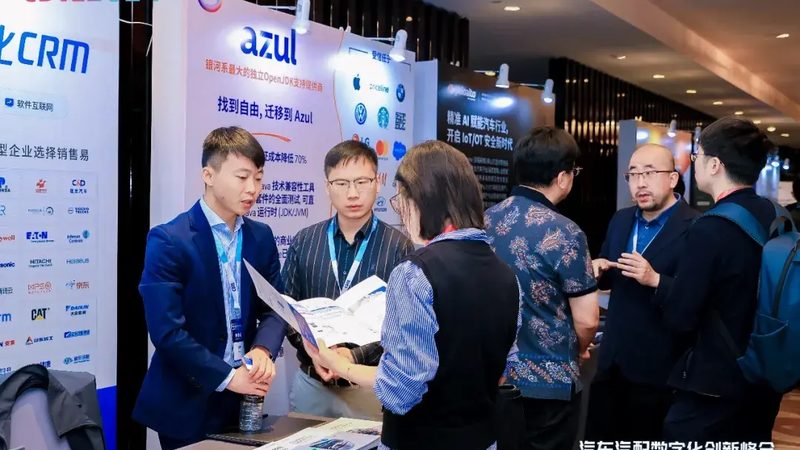 在选择加盟代理时，首先要关注产品技术。优质的汽车美容洗车用品应具备以下特点：