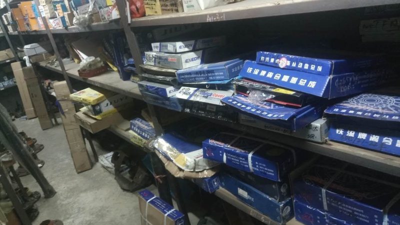 半挂车底盘配件：揭秘厂家直销背后的秘密